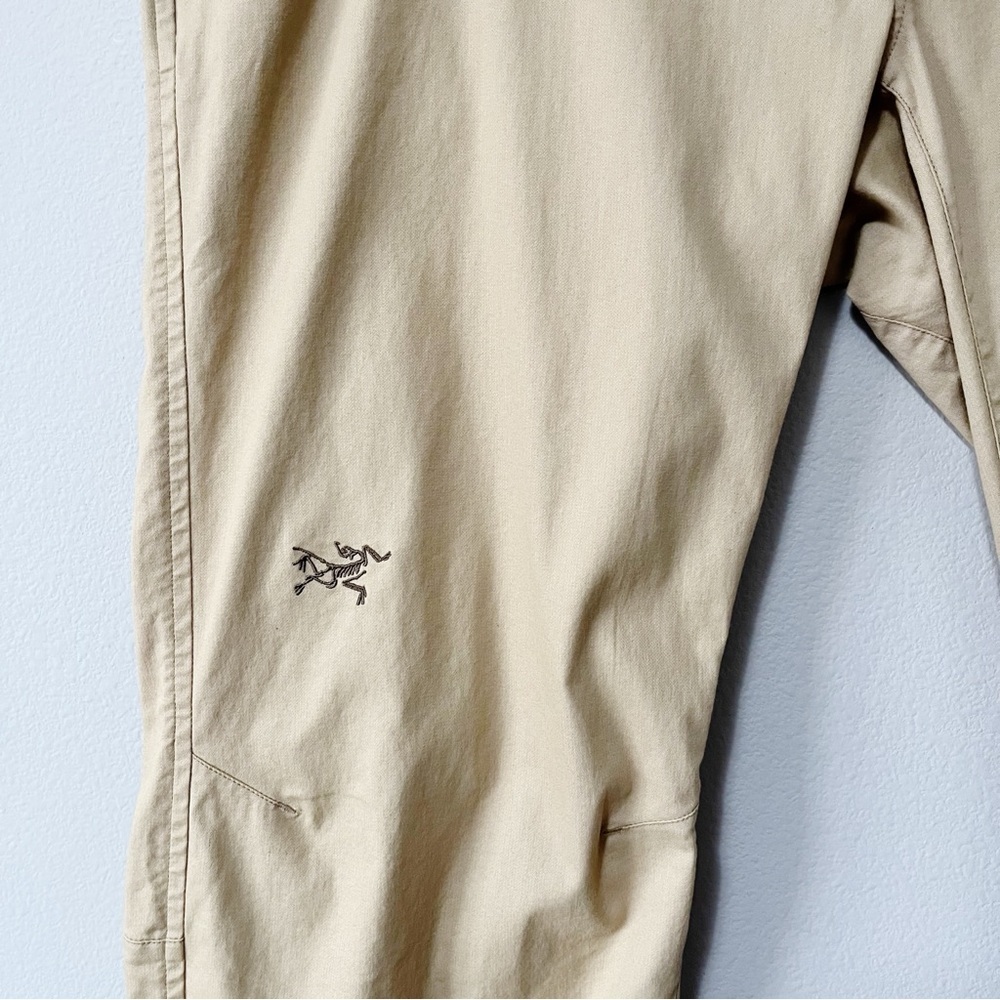 Arc'Teryx Women's Size 14 A2B Chino Pant Khaki Trim Fit Straight Leg Reflective - Picture 6 of 14